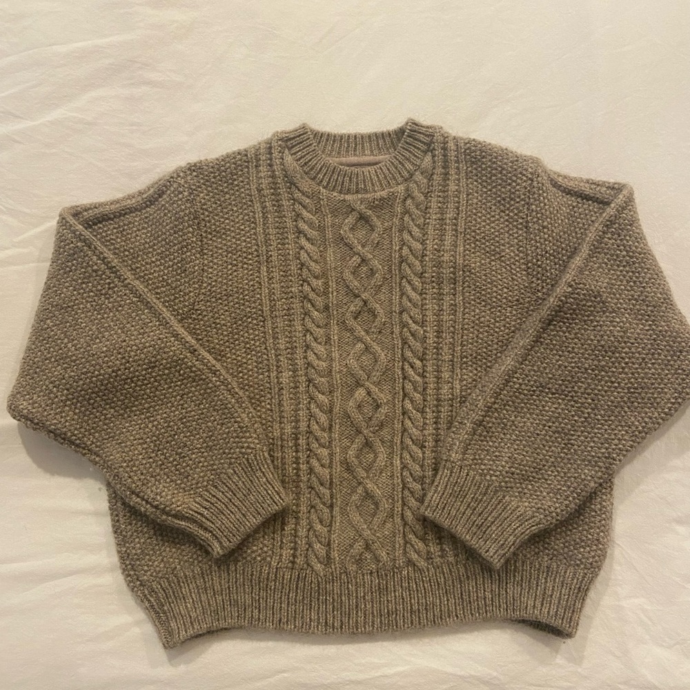 Skall Studio Jumper